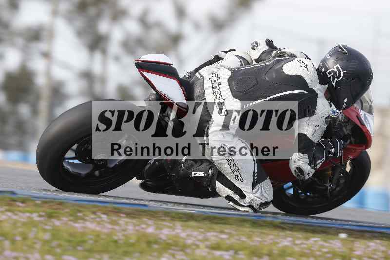 /Archiv-2024/02 29.01.-02.02.2024 Moto Center Thun Jerez/Gruppe gruen-green/backside